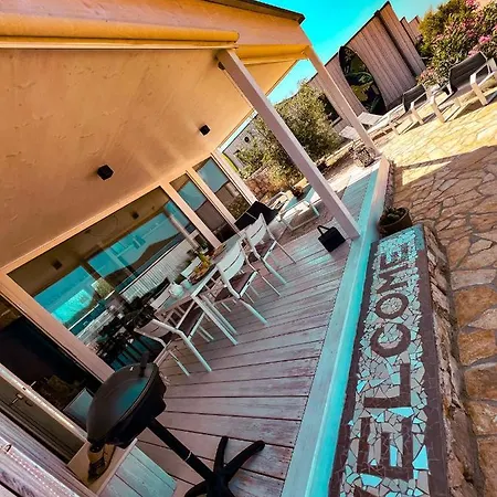 Modern - Buqez Camp Nyaraló Drage