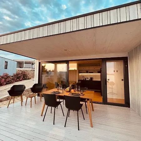 Modern - Buqez Camp Drage