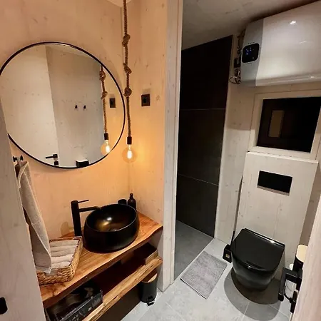 Modern - Buqez Camp