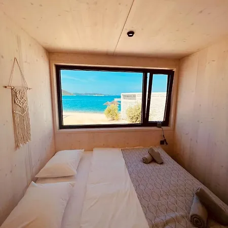 Modern - Buqez Camp Σπίτι διακοπών Drage