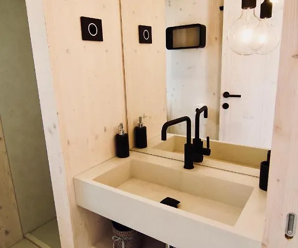 Modern - Buqez Camp Сasa de vacaciones