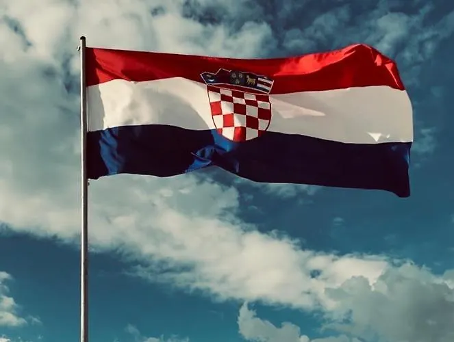 Modern - Buqez Camp Drage