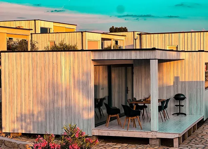 Modern - Buqez Camp Сasa de vacaciones Drage